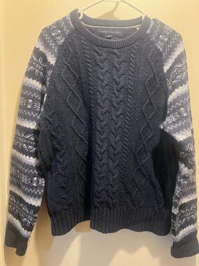 Tommy Hilfiger Navy Crewneck Cable Knit Sweater with Patterned Gray Sleeves